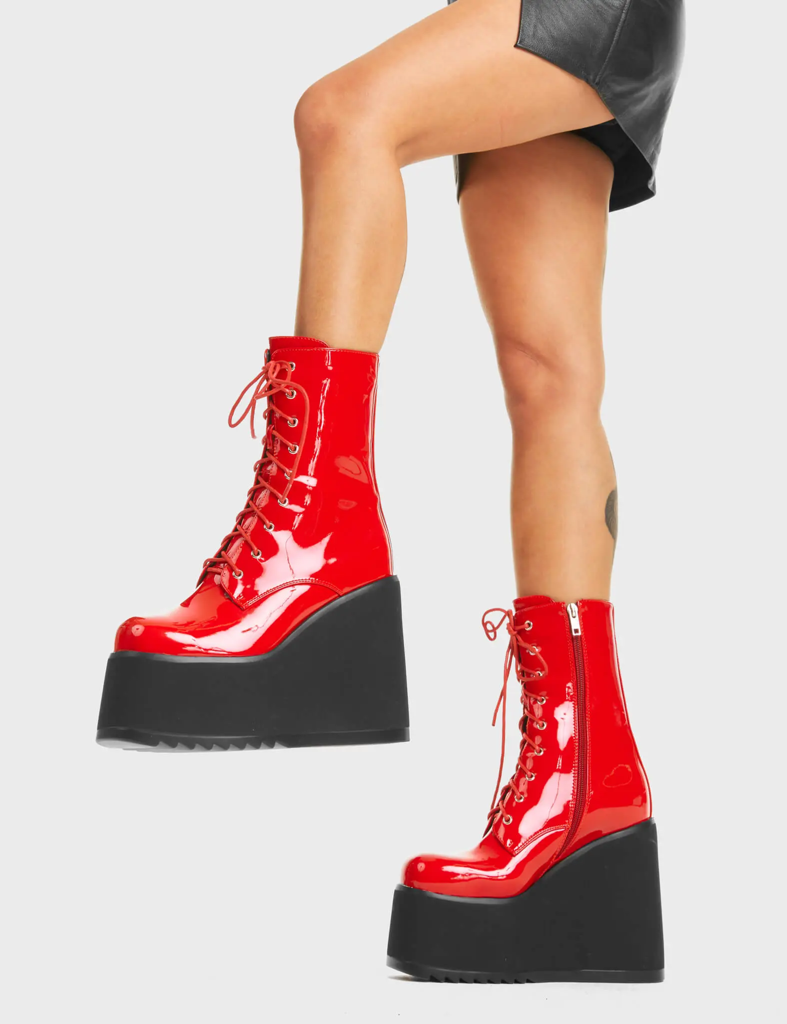 Pretty Fly Chunky Platform Ankle Boots - Image 2