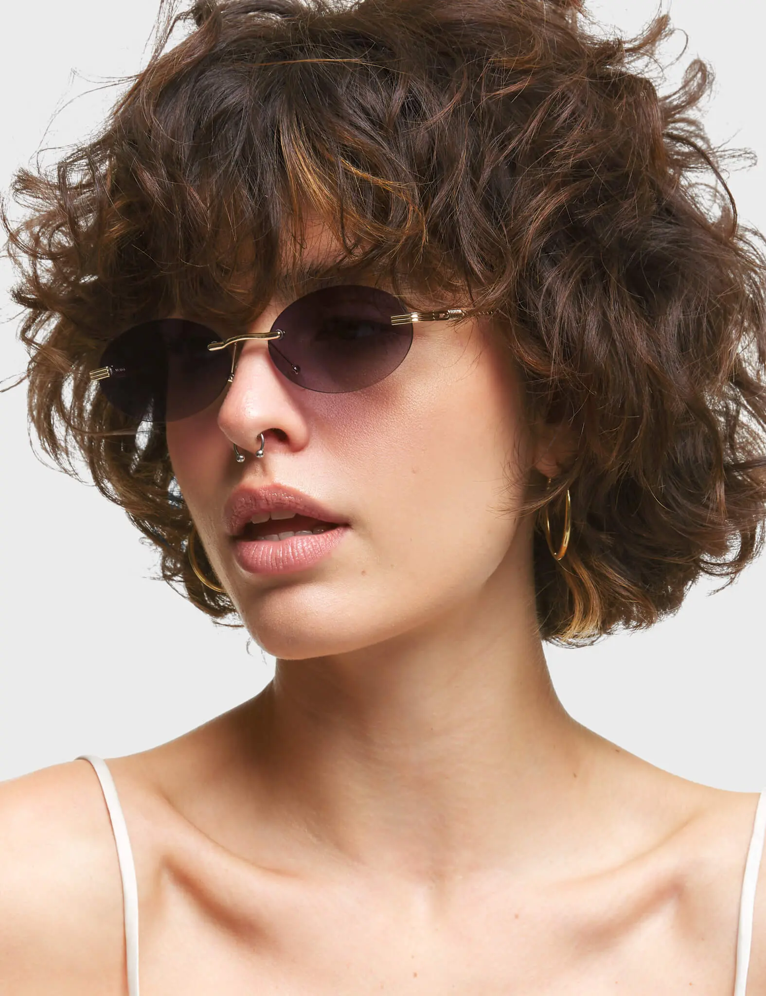 Game Oval Sunglasses - Image 3