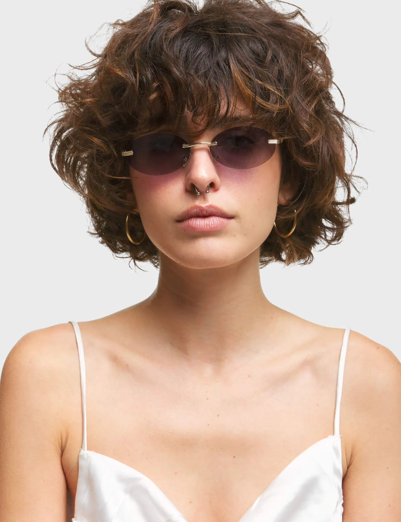 Game Oval Sunglasses - Image 4