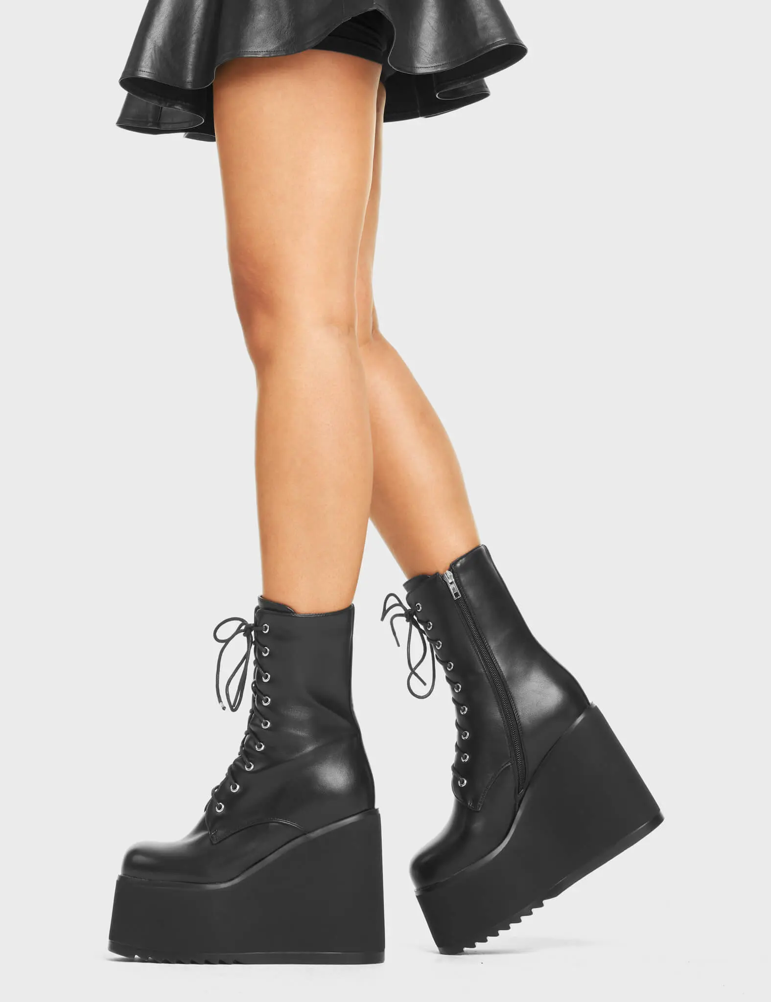 Pretty Fly Chunky Platform Ankle Boots - Image 2