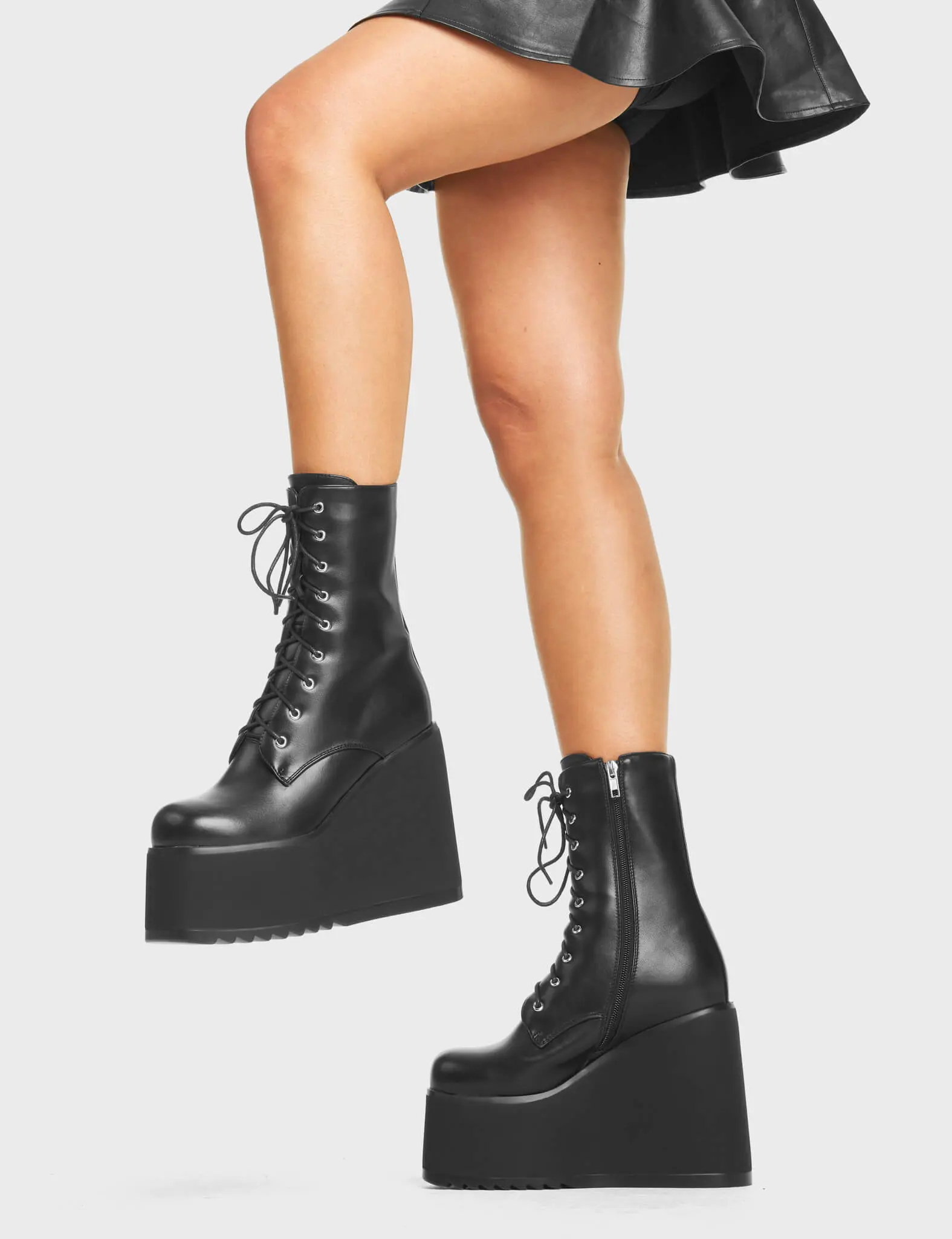 Pretty Fly Chunky Platform Ankle Boots - Image 3